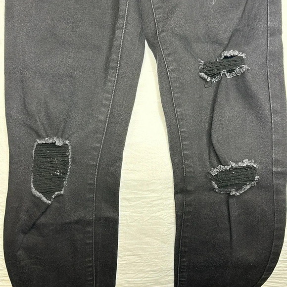 Guess Distressed black skinny jeans - Picture 3 of 5